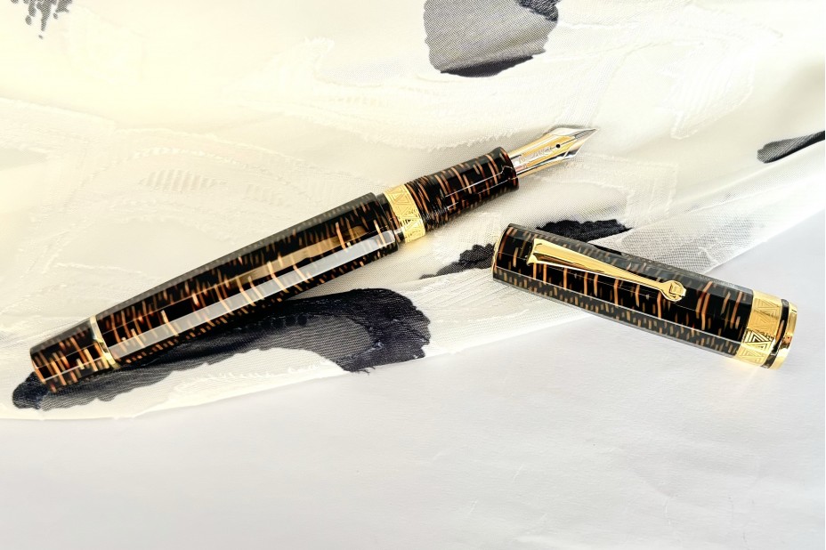 Armando Simoni Club Limited Edition Gladiatore Medio Bronze Skyscraper Fountain Pen