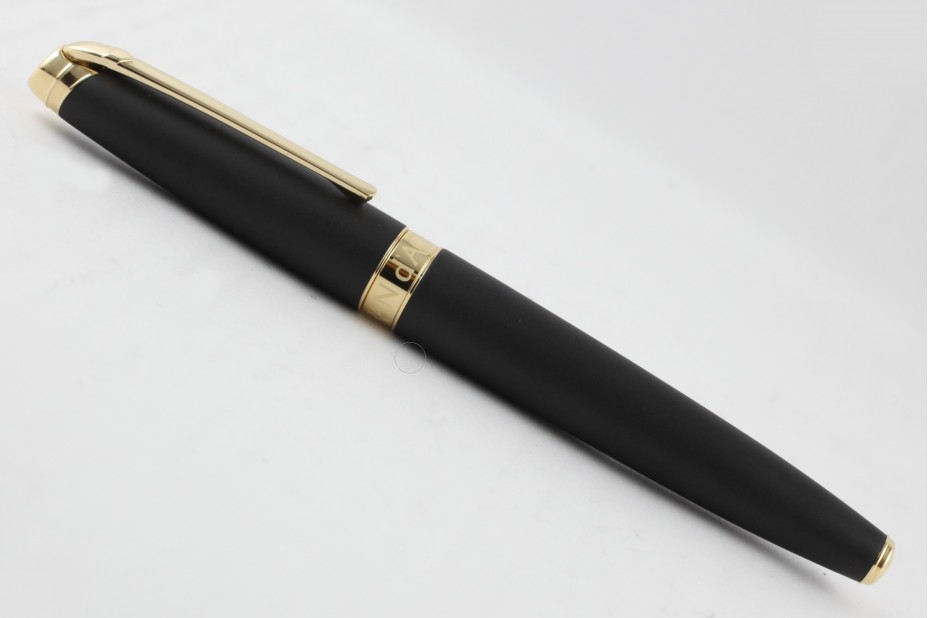 Caran D`Ache Leman Black Gold Trim Fountain Pen