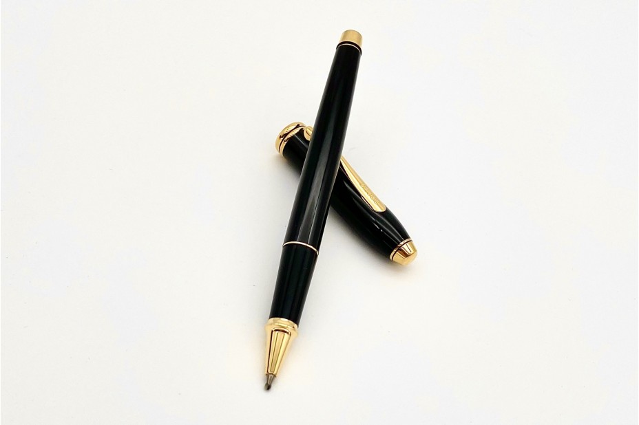 Cross Townsend Black Lacquer with 23K Gold plated Rollerball Pen