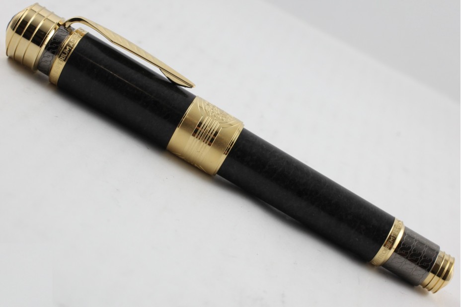 Montblanc MB.119810 Limited Edition 4810 Patron of Art Homage to Hadrian Fountain Pen