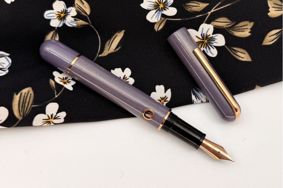 Nahvalur 365 Anniversary Roiro Nautilus Lilac Fountain Pen