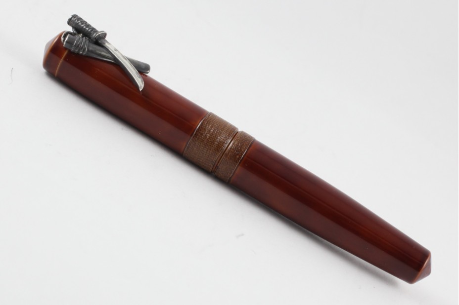 Nakaya Piccolo Writer String Rolled (Sword Stopper)  Fountain Pen