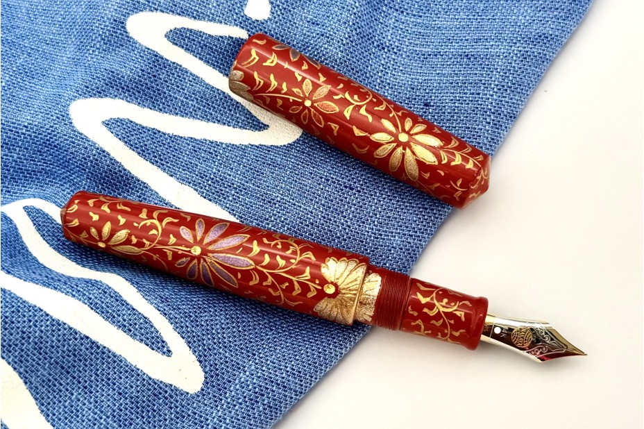 Nakaya Piccolo Cigar Housoge Chinkin Palmet (Colorful Lines) Base Shu Fountain Pen