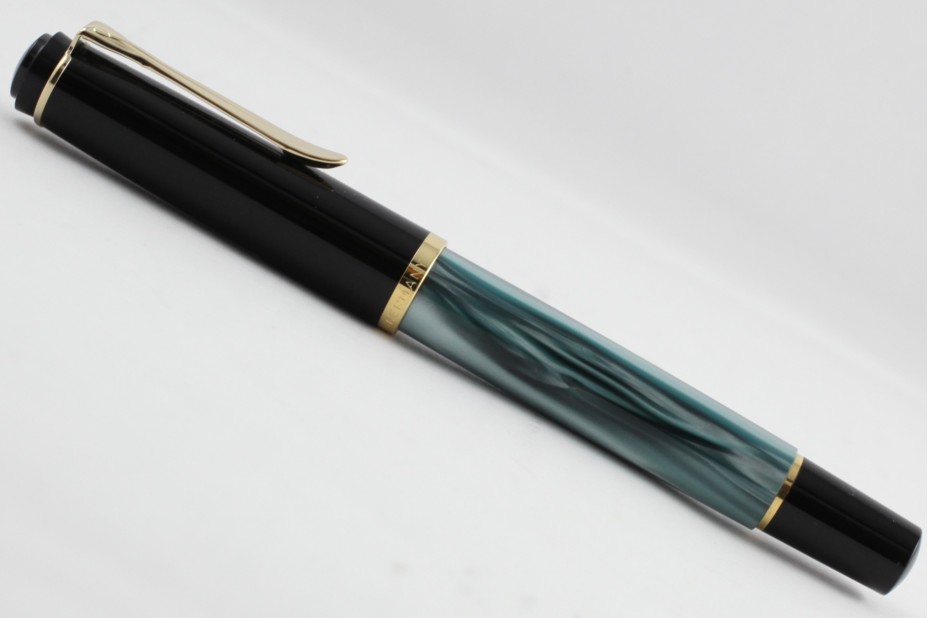Pelikan Classic Special Edition M200 Green-Marbled Fountain Pen
