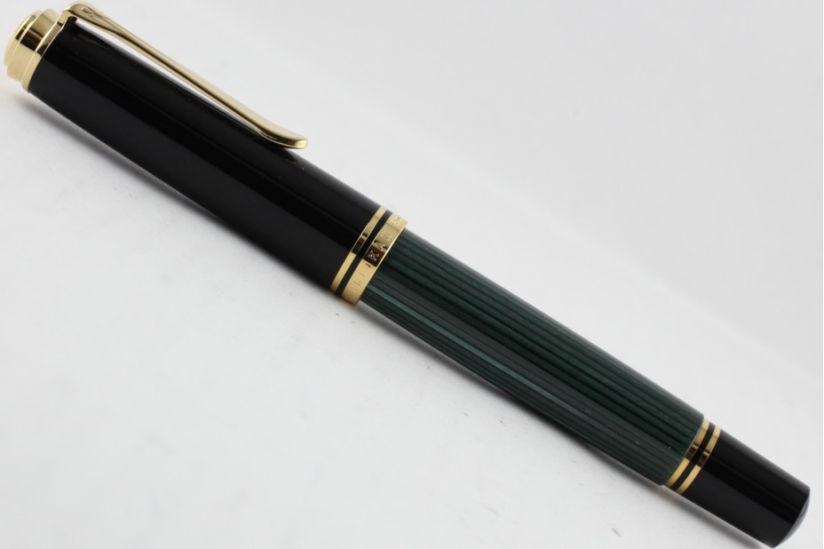 Pelikan Souveran R800 Green Black Roller Ball Pen ( New Logo Gold-Top )