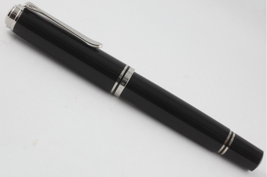 Pelikan Souveran M805 Black Fountain Pen (New Logo Silver-Top)