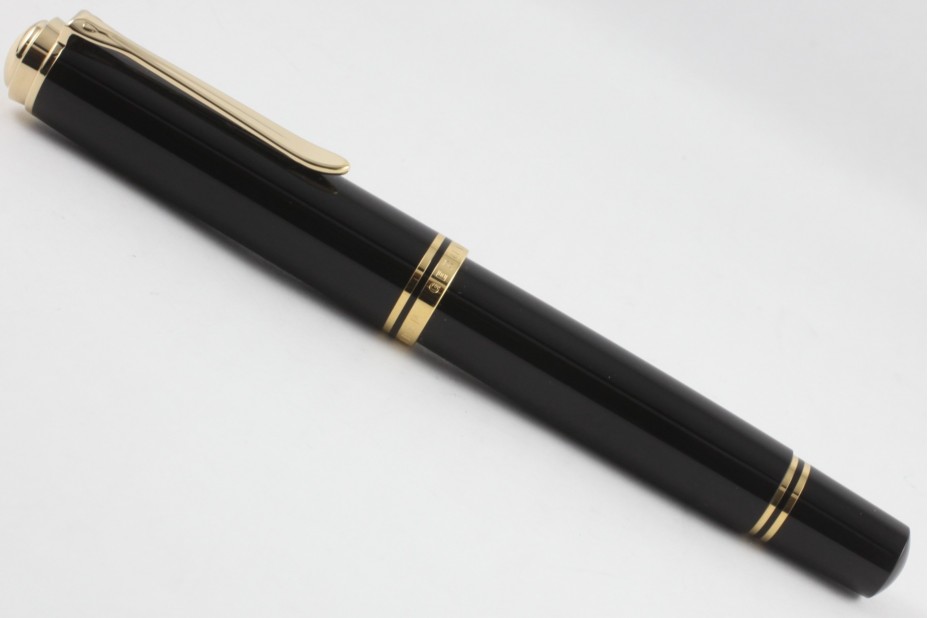 Pelikan Souveran M1000 Black Fountain Pen (New Logo Gold-Top)