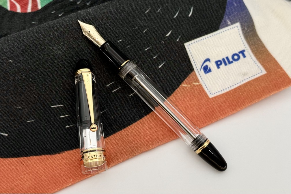 Pilot Custom 823 Clear Demonstrator Fountain Pen