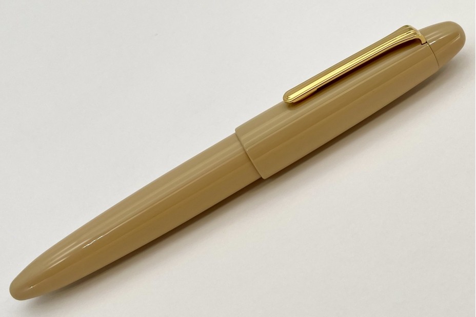 Sailor King of Pens Urushi Ivory Gold Trim Fountain Pen (New Nib Logo)