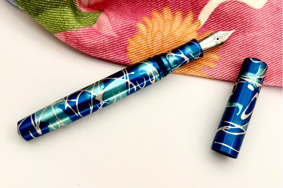 Schon DSGN Anodized Aluminum Full Sized Ocean Swirl Fountain Pen